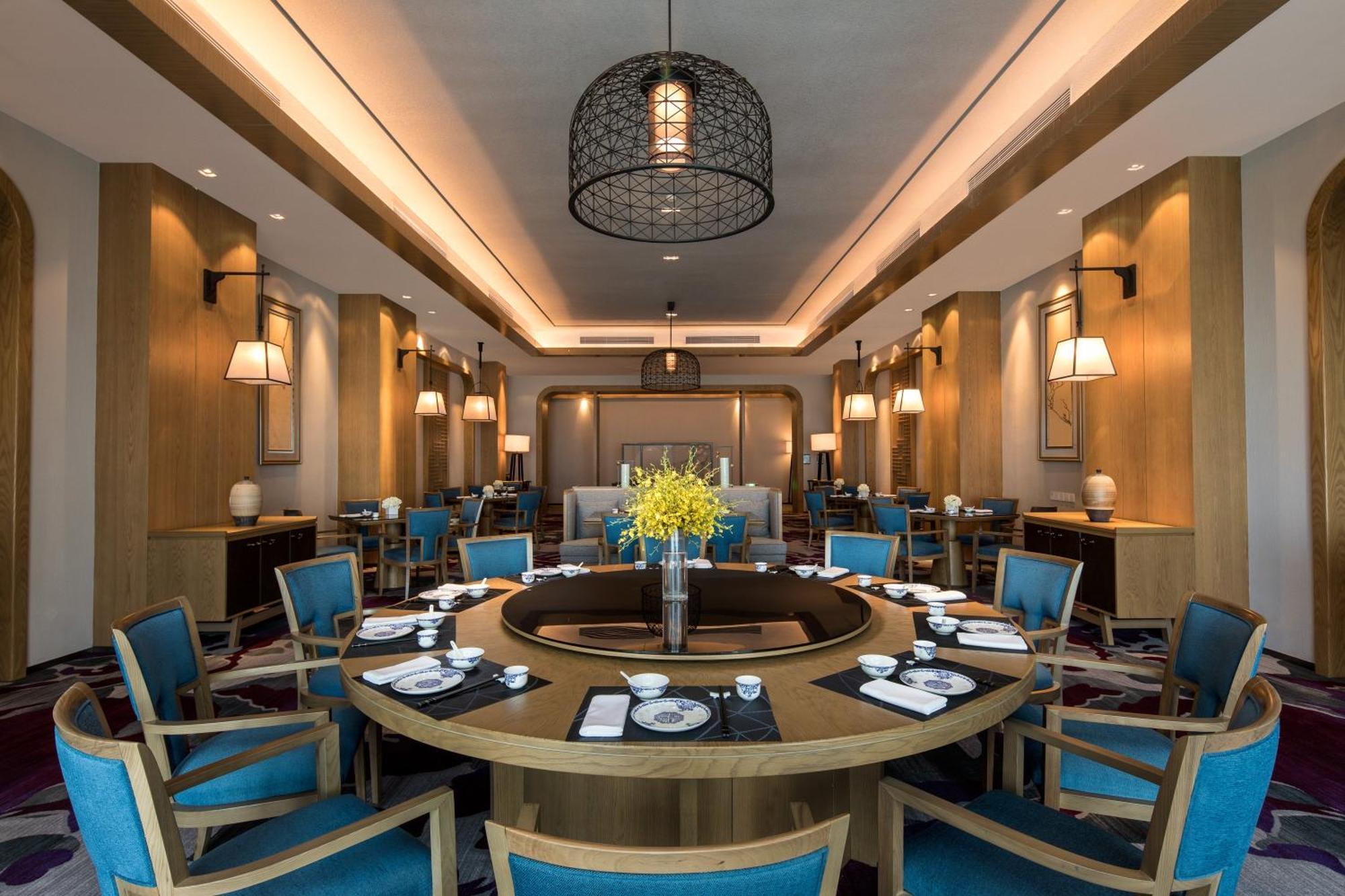 מלון Crowne Plaza Qingdaoorientalmoviemetropolis By Ihg מראה חיצוני תמונה