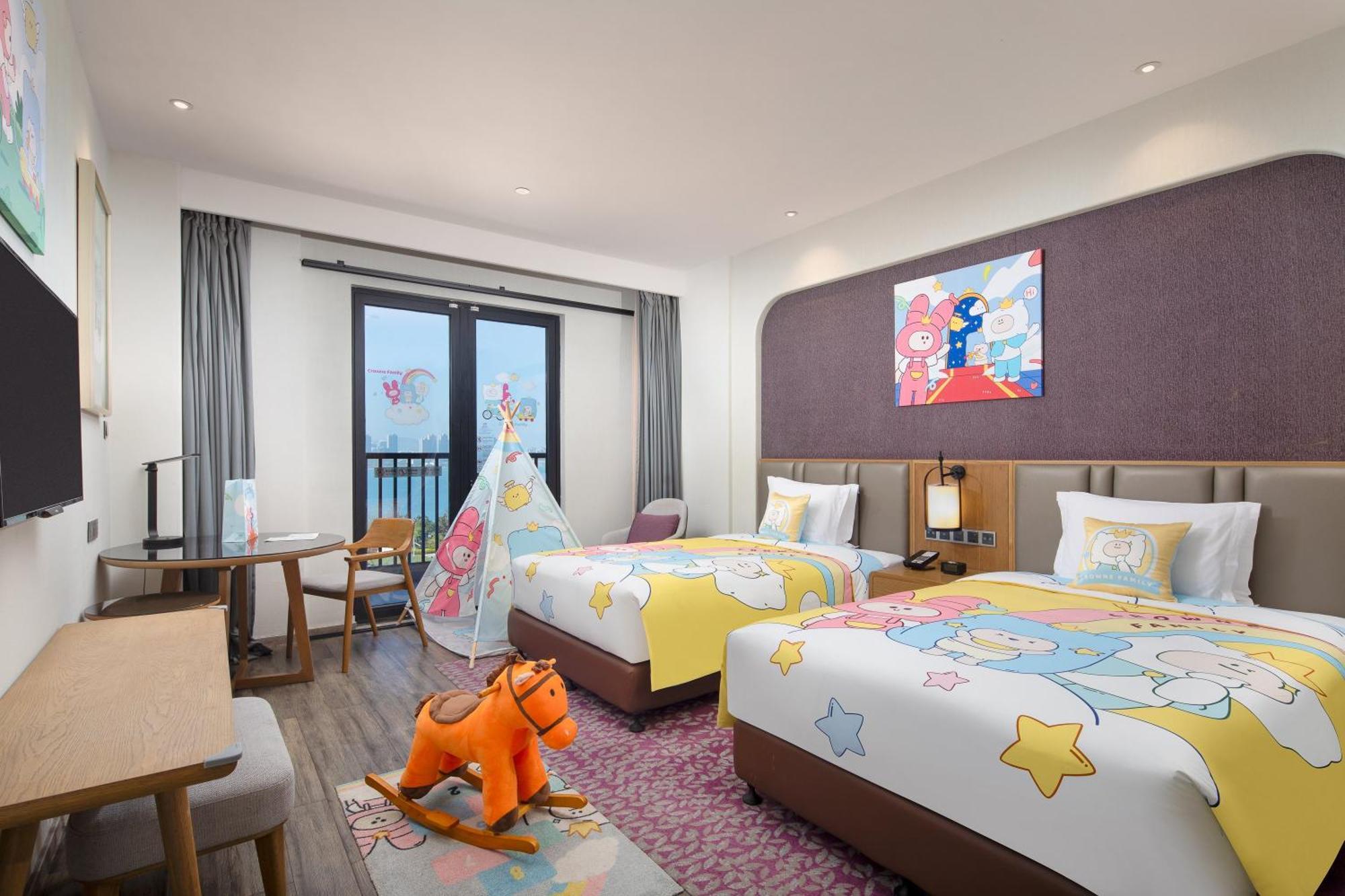 מלון Crowne Plaza Qingdaoorientalmoviemetropolis By Ihg מראה חיצוני תמונה
