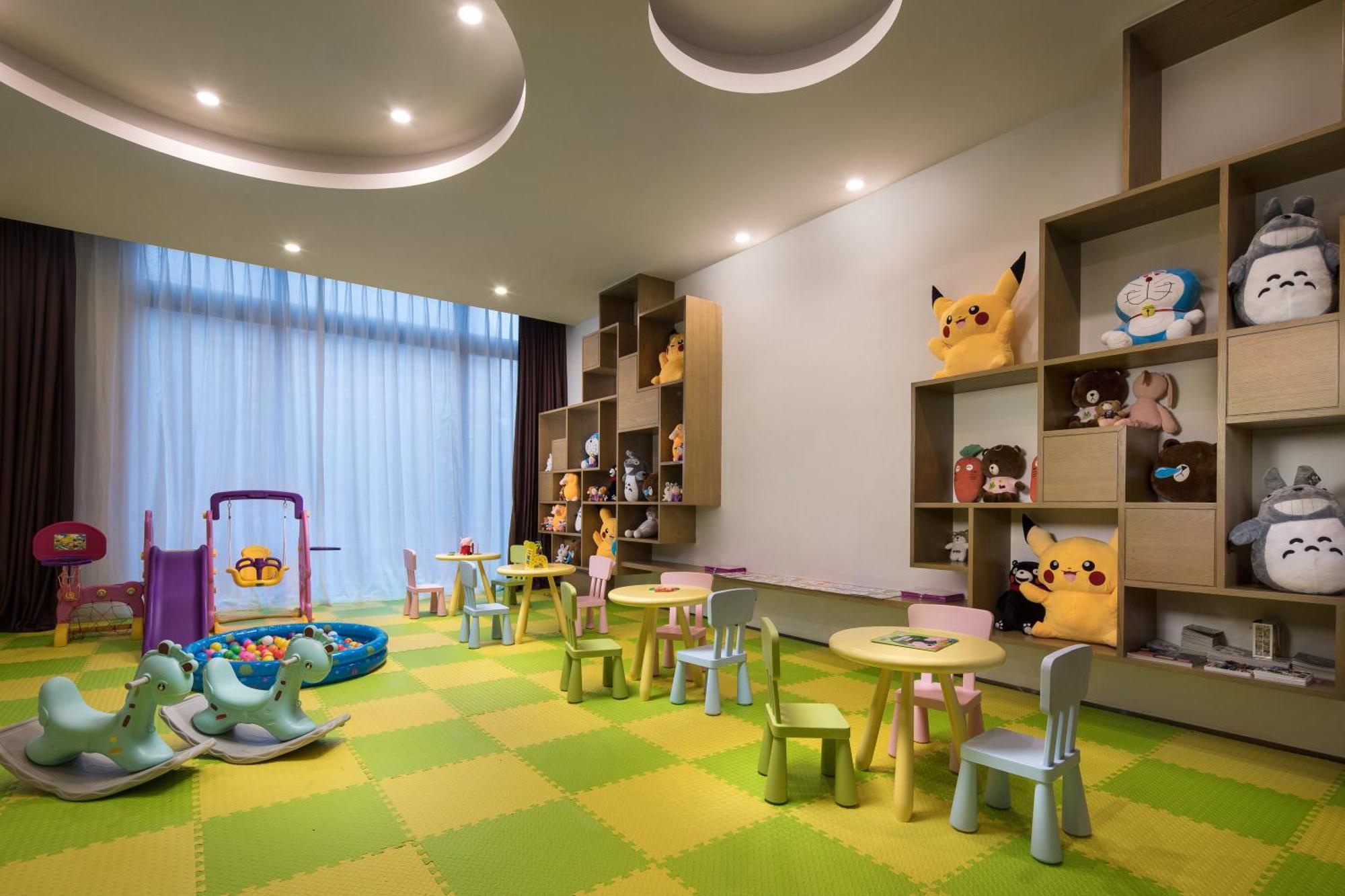 מלון Crowne Plaza Qingdaoorientalmoviemetropolis By Ihg מראה חיצוני תמונה